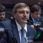 Abarca propuso llegar a 2034 con una nueva Constitución bonaerense y autonomía para los municipios